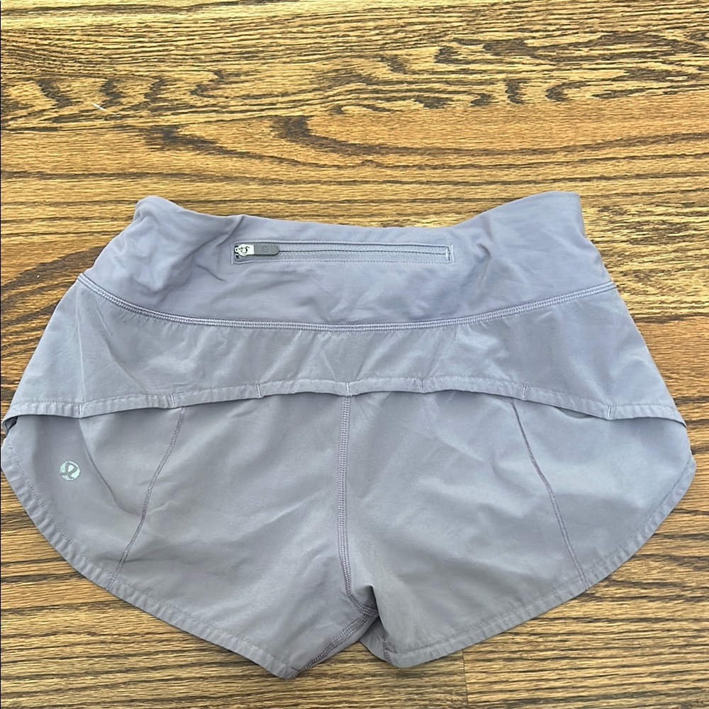 Lululemon Speed Up Shorts. 2.5 inch inseam. Size 4.